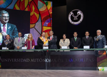 Gobernador reafirma su apoyo y confianza a la UAT