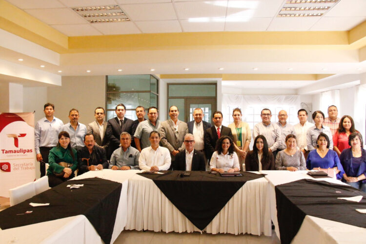 Secretaria del Trabajo sostiene encuentro con industriales de Matamoros 