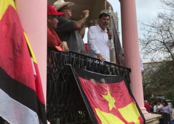 Fernández Noroña: Comediante lépero