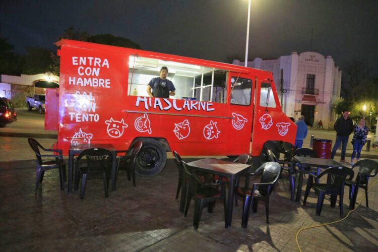 Implementa ayuntamiento de Victoria concepto «venta itinerante de comida rápida»