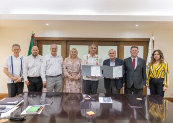 Atención médica gratuita y más especialistas anuncia AVA, tras firmar convenio IMSS-Bienestar