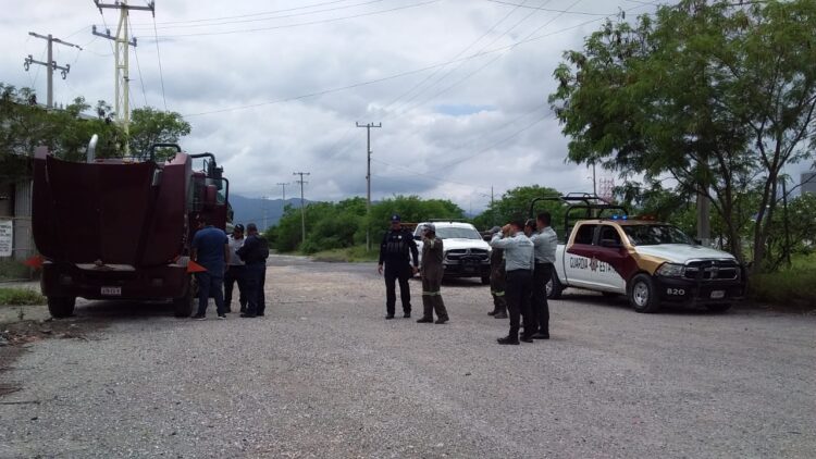 Guardia Estatal recupera en Victoria tractocamión robado en Altamira