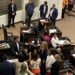 Congreso suspende sesión: Pelea “El Cachorro” con Nora Gómez