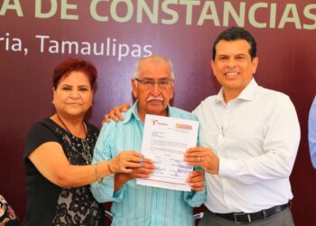 Cumple alcalde su palabra con sindicato del Municipio