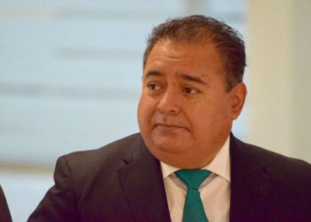 Un corrupto Fiscal Anticorrupción: Cobró ilegalmente 421 mil pesos por «retiro»