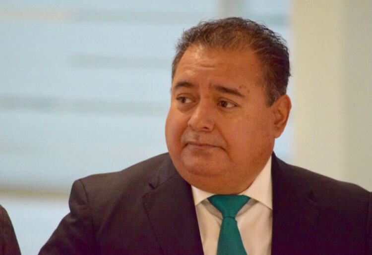 Un corrupto Fiscal Anticorrupción: Cobró ilegalmente 421 mil pesos por «retiro»