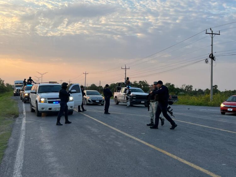 Fuerzas federales y estatales liberan bloqueos en Matamoros