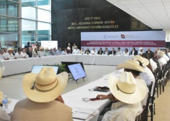 Participa Desarrollo Rural en el parlamento para la instalación de la nueva Ley de Ganadería