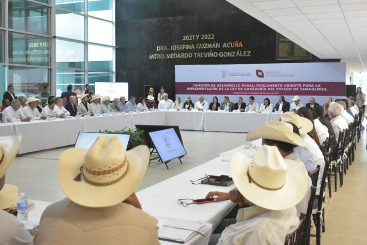Participa Desarrollo Rural en el parlamento para la instalación de la nueva Ley de Ganadería