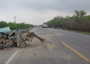 Chocan en Hidalgo Transpaís Vs camionera: Un muerto