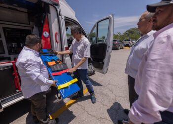 Ante ola de calor, gobernador instruye acciones inmediatas para proteger a la población