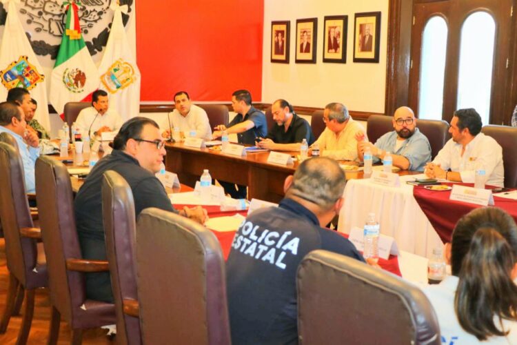 Atiende Alcalde denuncias ciudadanas en Mesa de Seguridad