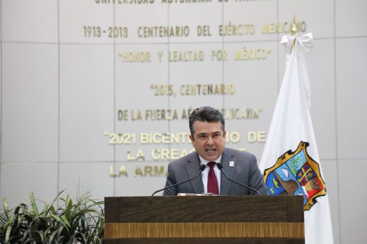 Corte le da garrotazo al Auditor «carnal» Espino Ascanio; es empleado del Congreso
