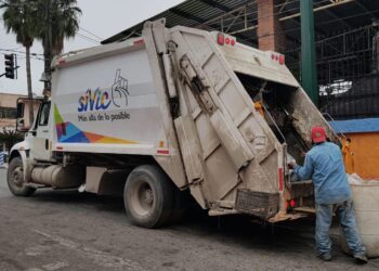 Llegan camiones de limpieza a Victoria, capacitan a choferes