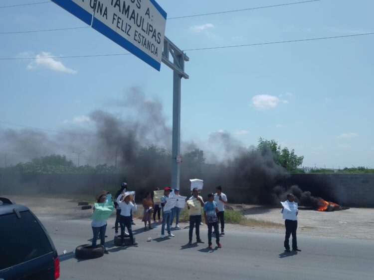 Queman llantas: Guardia Estatal disuelve bloqueo en Reynosa