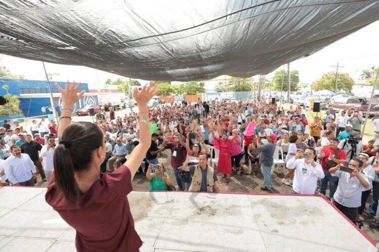 ’’Me las llevo en el corazón y la mente’’: Claudia Sheinbaum con despicadoras y pescadores