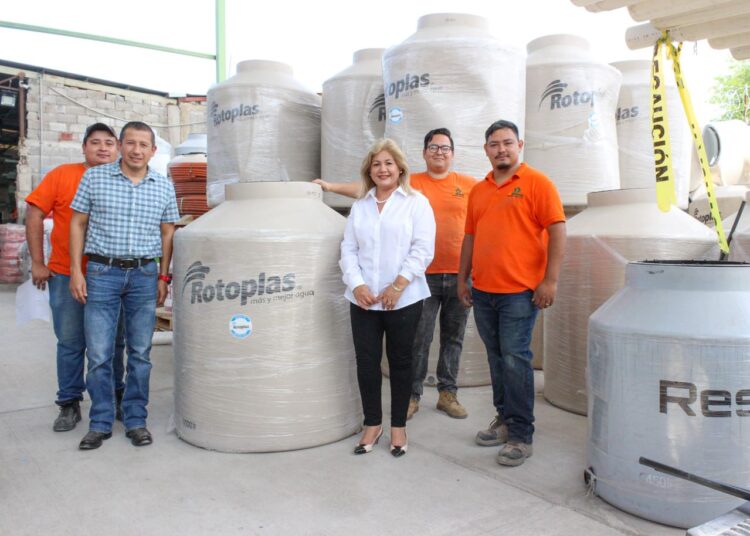 Tinacos a bajo precio, vigente en periodo de vacaciones en Victoria
