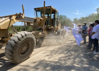 Ayuntamiento construye caminos rurales en Villa Vieja de Guémez