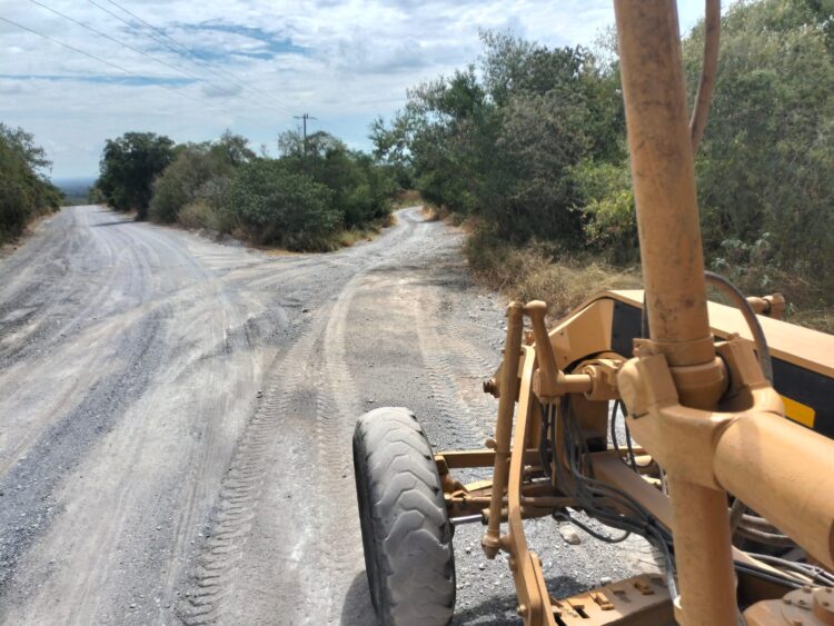 Gobierno de Victoria rehabilita caminos rurales