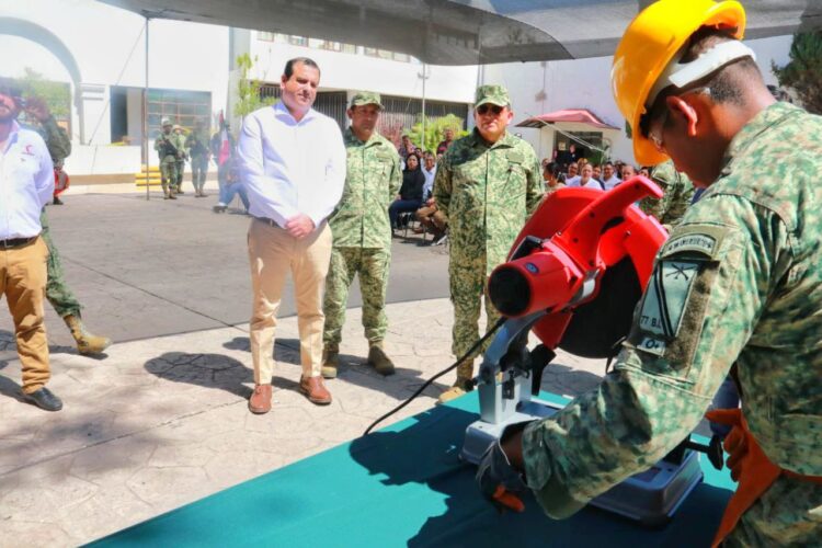 Instalan SEDENA y Municipio módulo de canje de armas