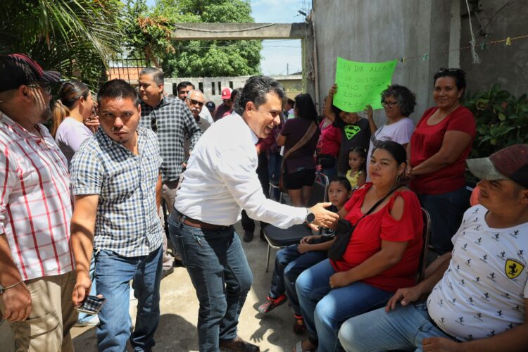 Lalo Gattás y su gente atienden demandas en territorio