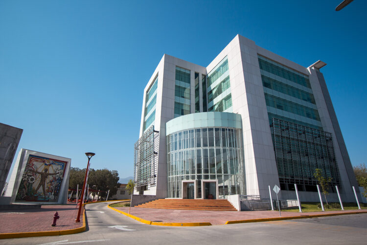 Reanuda la UAT labores administrativas