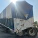 Se le safa caja; trailer sorguero obstruye libramiento Naciones Unidas en Victoria