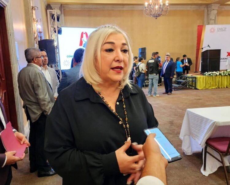 30 de septiembre, último día para regularizar carros americanos: Adriana Lozano