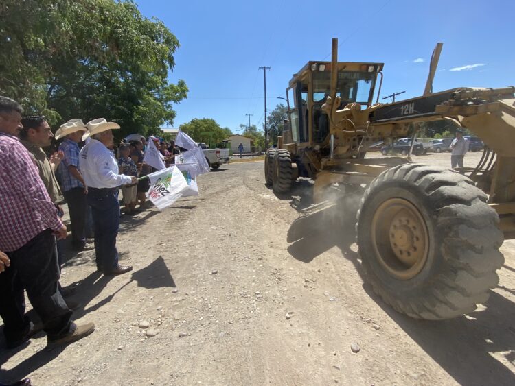Con recursos municipales, Balconcitos  tendrá su primer kilómetro de pavimentación