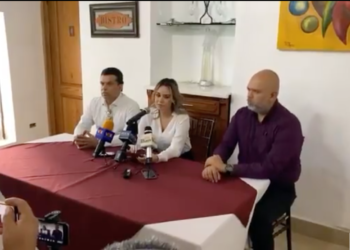 Lucy de Gattás demanda a 4 periodistas en defensa de su hija menor