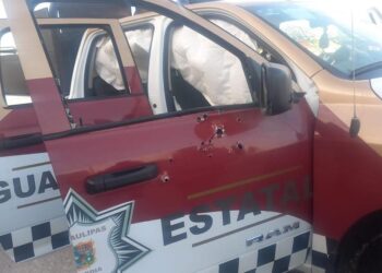 Agreden a la Guardia Estatal; aseguran vehículo y armas