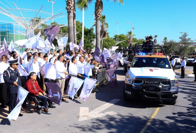 Entrega Gobernador AVA cien patrullas más a la Guardia Estatal