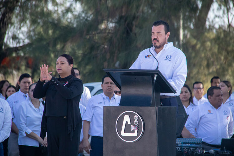 Es compromiso de la UAT engrandecer a la nación a través de la educación: Rector