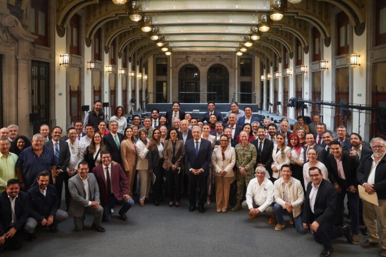 Américo en reunión de Gobernadores con presidente AMLO
