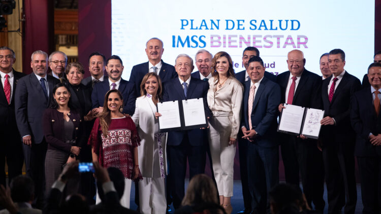 Mañanera de AMLO: Américo habla a nombre de 23 gobernadores que firmaron acuerdo de salud