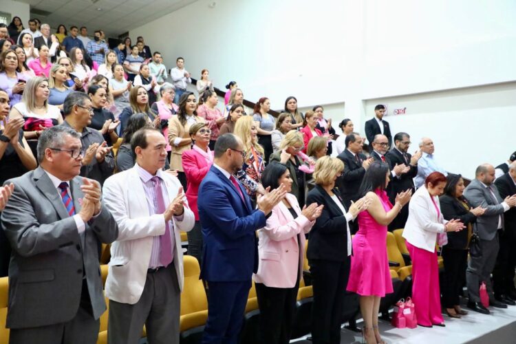 Ponen en marcha jornada médica para prevenir  el cáncer de mama en trabajadoras del Congreso