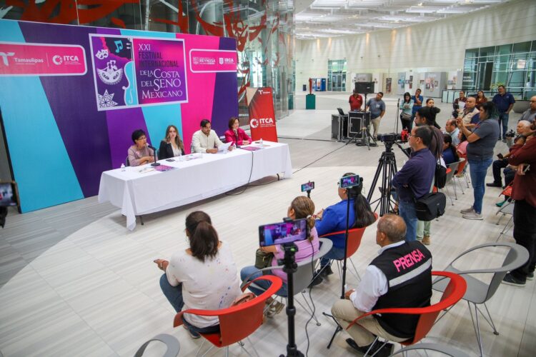 Presentó Carlos Peña Ortiz Festival internacional