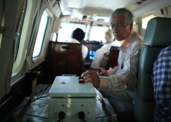 Avión Tláloc bombardea nubes en Tamaulipas