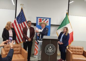 Américo y Ken Salazar fortalecen coordinación entre Tamaulipas y EU