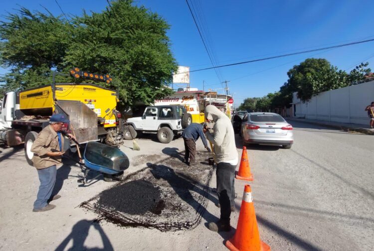 Continúa Municipio restaurando vialidades primarias de la ciudad