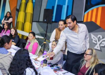 Continúa el Alcalde Carlos Peña Ortiz con la dispersión de Becas en Reynosa