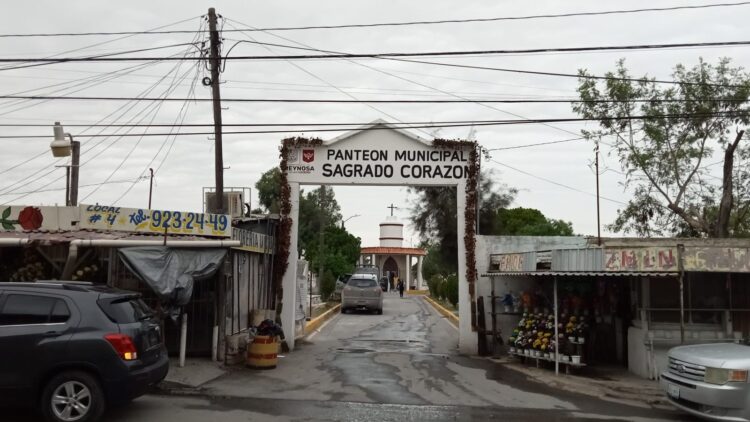 Fiscalía desentierra cuerpos en Reynosa, busca desaparecidos