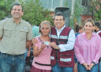 Gattás evalúa si pide licencia para ir a campaña por reelección