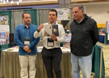 Promueve alcalde turismo de Victoria en Harlingen Tx.
