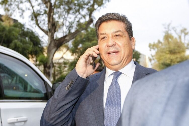 Francisco Cabeza y amigos se «mamaron» 8 mil millones$
