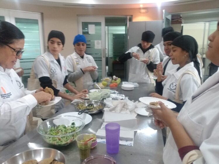 Estudia la UAT aprovechamiento integral de la moringa