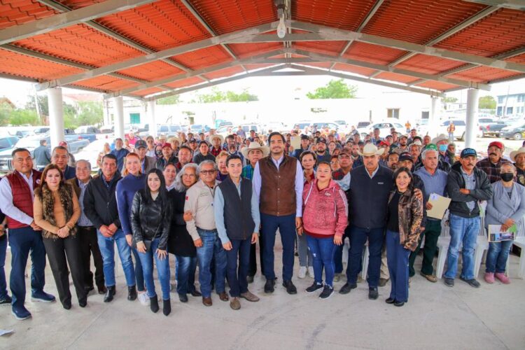 Estimula alcalde Carlos Peña Ortiz productividad del campo en Reynosa con 2.7 MDP