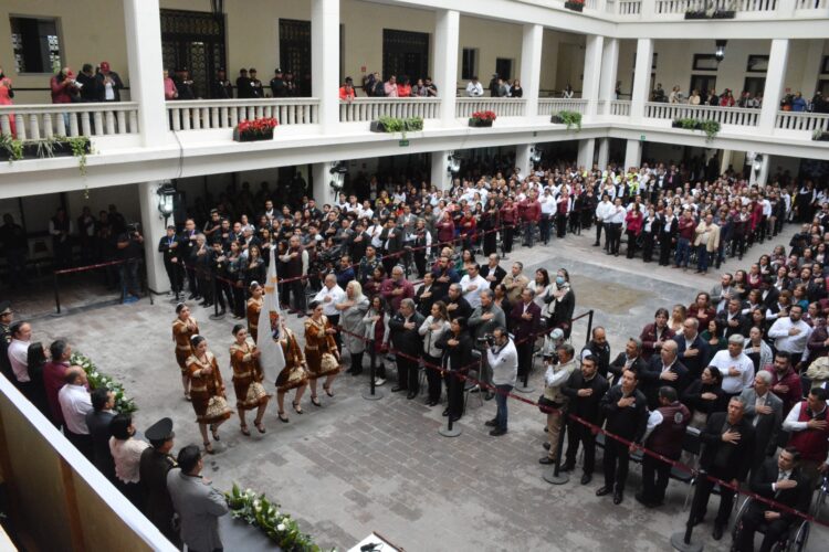 Entrega gobernador 117 mdp en becas y reconoce a los alumnos destacados de Tamaulipas