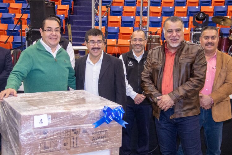 Destaca rector Dámaso Anaya compromiso de la UAT con sus trabajadores