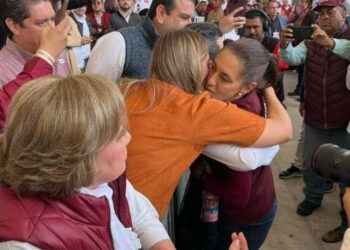 Visita de Claudia; nada para nadie